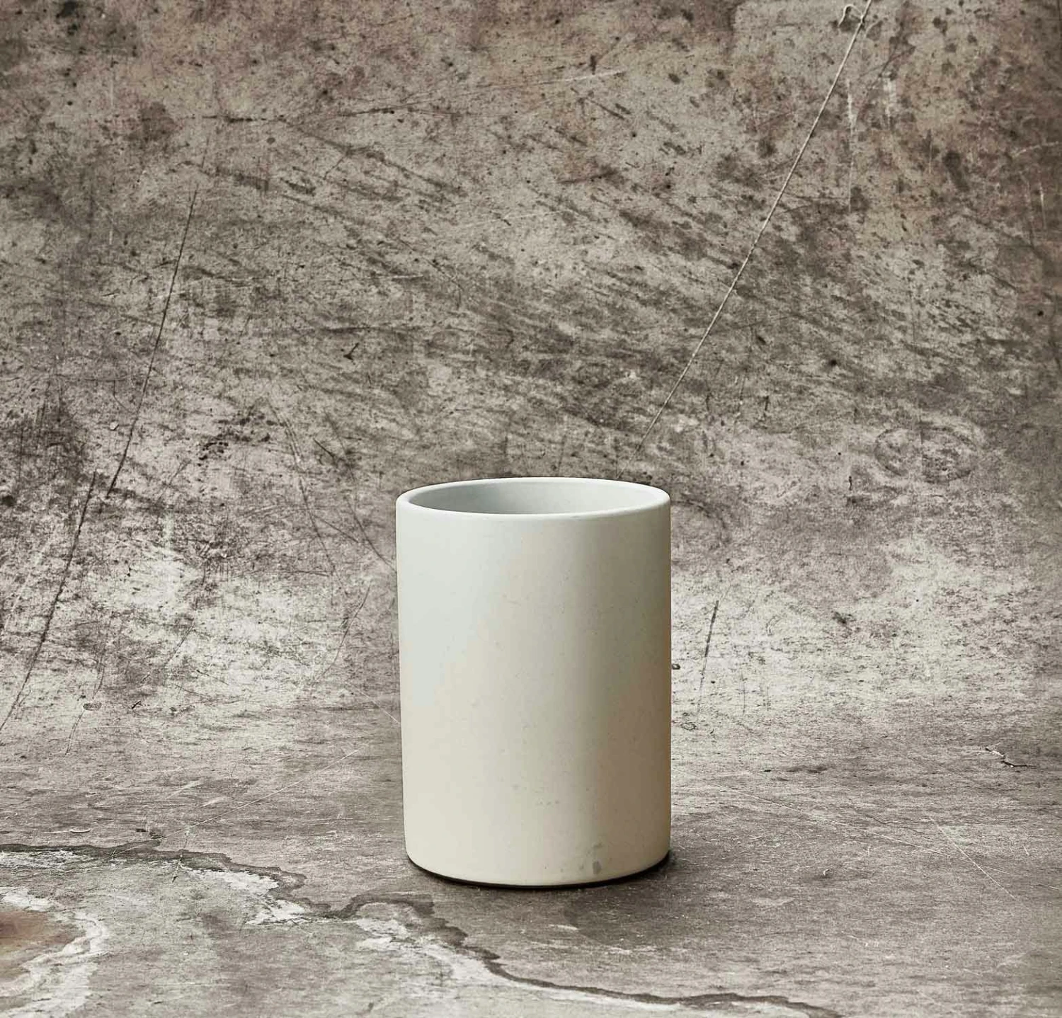 Aida Raw Storage Jar, Arctic White 4 Aida Raw Storage Jar, Arctic White - Image 2