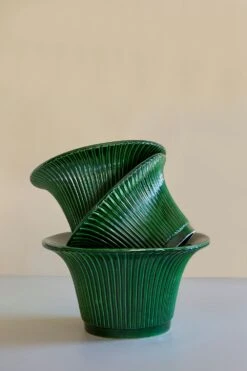 Bergs Potter Daisy Pot Green, 25 Cm -Gubi Furni Sales bergs potter daisy pot green 7