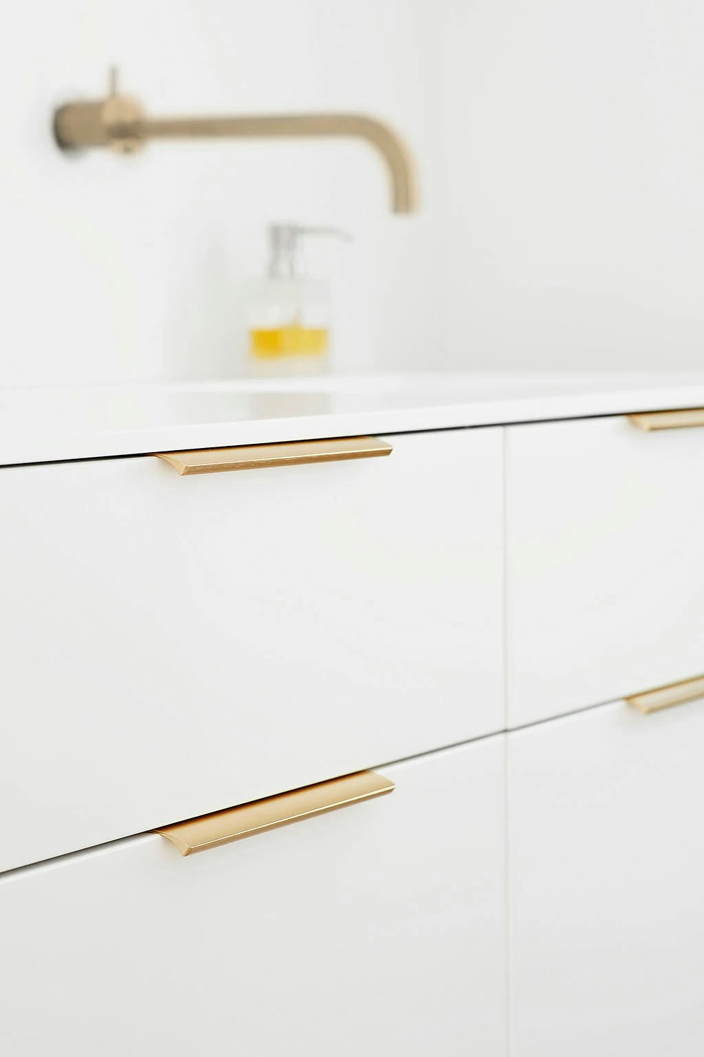 Edge Straight Handle 20 Cm, Brushed Antracit 4 Edge Straight Handle 20 Cm, Brushed Antracit - Image 2