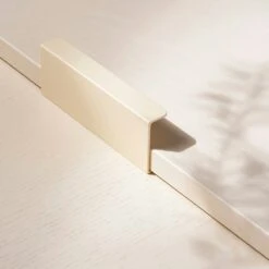 Hide 120 Handle,  Toniton Creme