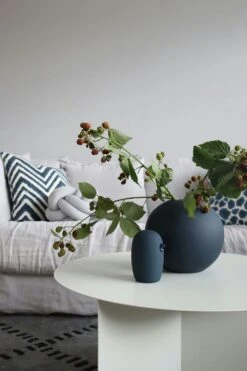 Ball Vase 30 Cm, Black -Gubi Furni Sales cooee design ball vase 30 cm 1