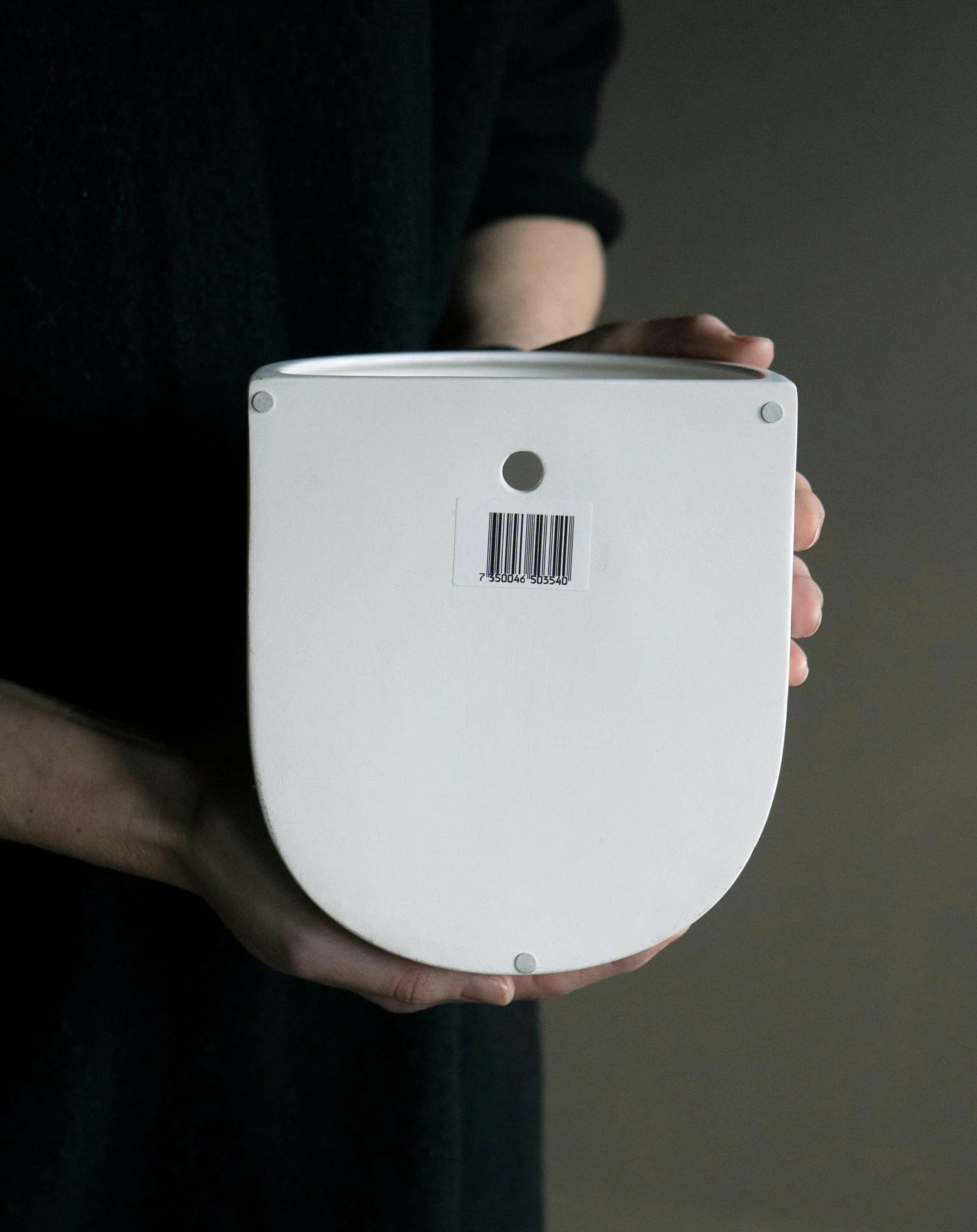 DBKD Cut Wall Pot Large, White 5 DBKD Cut Wall Pot Large, White - Image 3