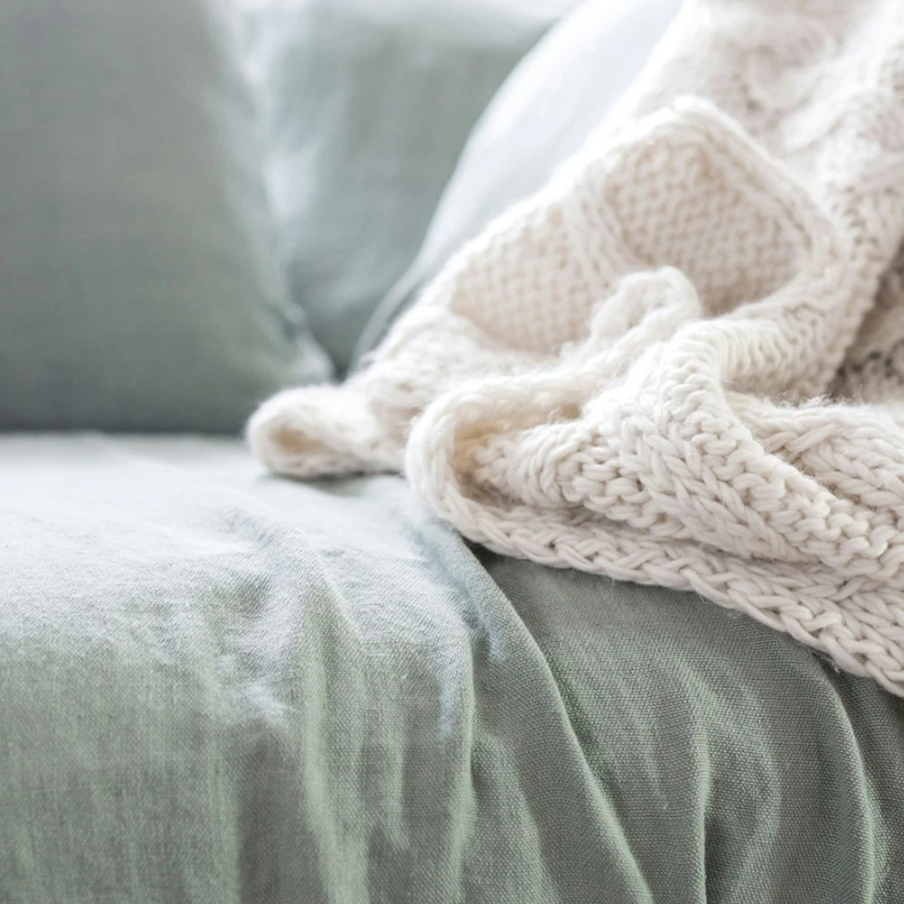 Le Grand Air Sofa 3-Seater Linen, Green Pear 8 Le Grand Air Sofa 3-Seater Linen, Green Pear - Image 6