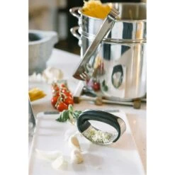 Dorre Garli Garlic Press, Stainless Steel 6 Dorre Garli Garlic Press, Stainless Steel -Gubi Furni Sales dorre garli garlic press stainless steel 1