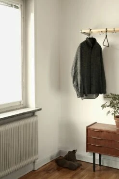 Nostalgi Hat Rack / Shoe Rack 100 Cm, Aluminium / Birch -Gubi Furni Sales essem design nostalgi hat rack shoe rack aluminium fittings 10