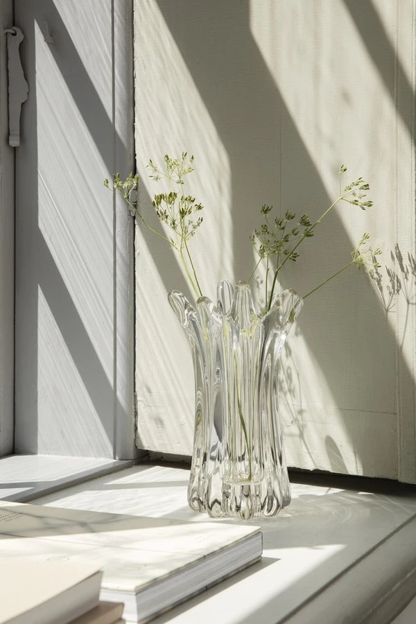 Ferm LIVING Holo Vase 23x15 Cm, Clear 4 Ferm LIVING Holo Vase 23x15 Cm, Clear - Image 2