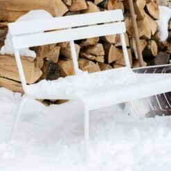 Luxembourg Bench 118, Liquorice -Gubi Furni Sales fermob luxembourg bench 118 cm 1 5