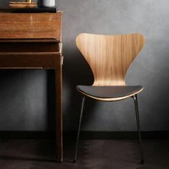 Fritz Hansen Series7 Cushion, Leather Black -Gubi Furni Sales fritz hansen series7 cushion leather black 1