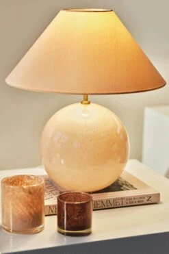 Globen Lighting Iris 35 Table Lamp, Blush -Gubi Furni Sales globen lighting iris 35 16