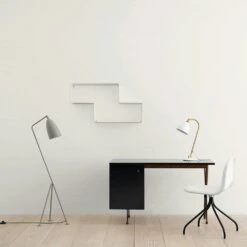 Gubi Bestlite BL2 Table Lamp, Brass/Black -Gubi Furni Sales gubi bestlite bl2 table lamp 4