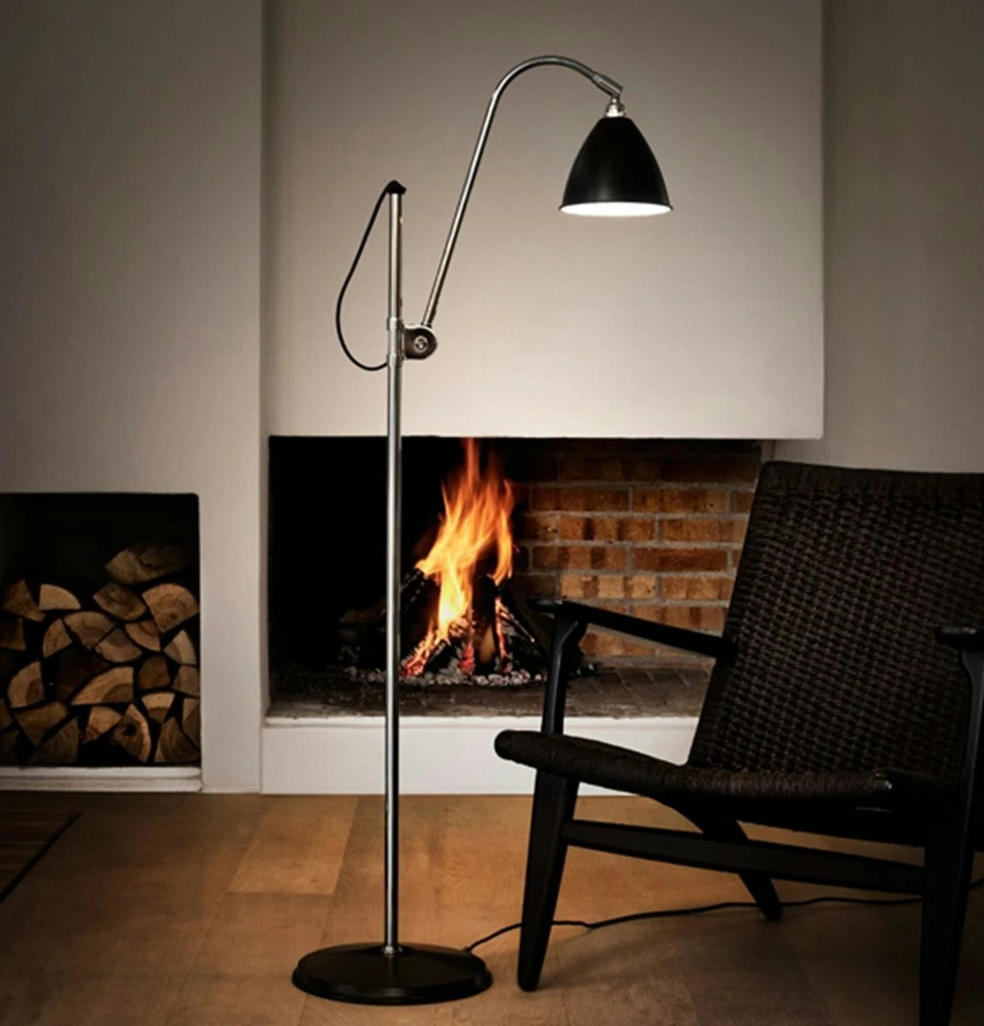 Gubi Bestlite BL3 M Floor Lamp, Brass/Black 4 Gubi Bestlite BL3 M Floor Lamp, Brass/Black - Image 2