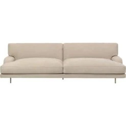 Gubi Flaneur Sofa FC 2-Seater, Leg Brass / Hot Madison 073 Beige