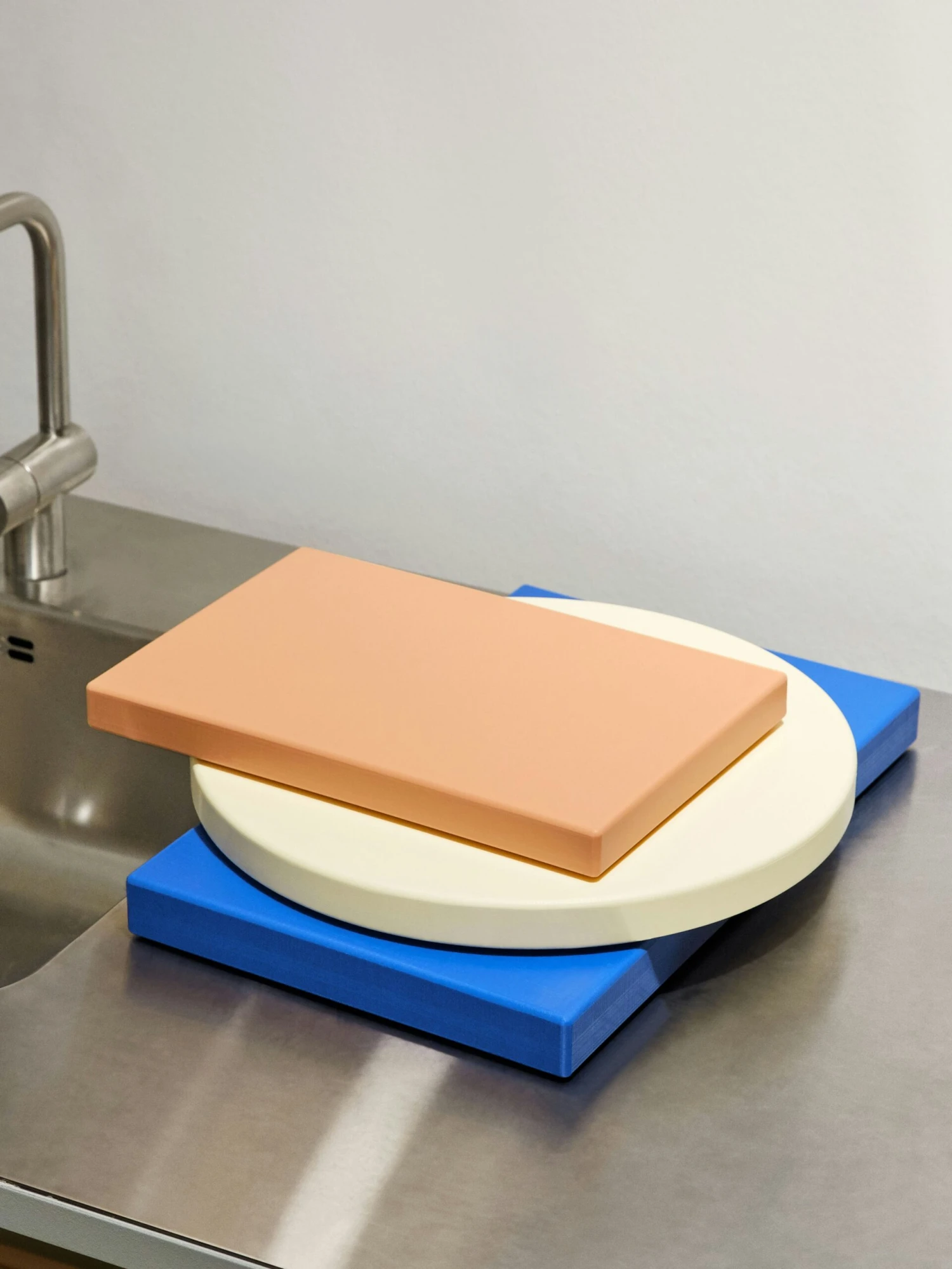 Hay Round Chopping Board Large, Off-white 4 Hay Round Chopping Board Large, Off-white - Image 2