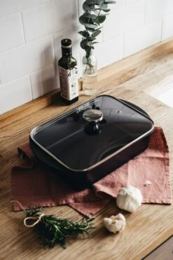 Heirol Casserole With Lid 30 Cm 4,5 L 11 Heirol Casserole With Lid 30 Cm 4,5 L -Gubi Furni Sales heirol oven shape with induction plate 33x22 cm 4