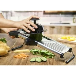 Heirol Slice And Dice Mandolin Adjustable -Gubi Furni Sales heirol slice and dice mandolin adjustable 2