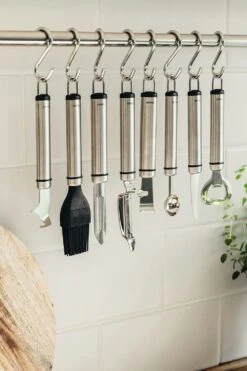 Heirol Steely Peeler 20 Cm -Gubi Furni Sales heirol steely peeler 20 cm 1