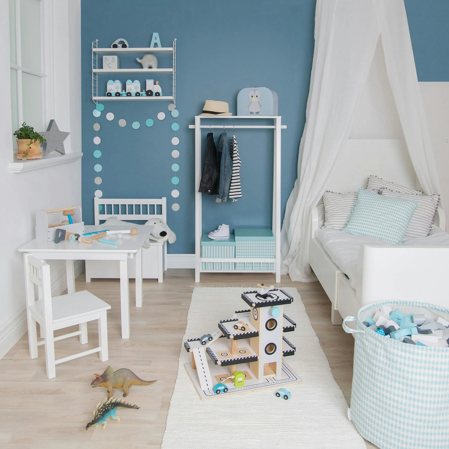 JaBaDaBaDo Clothes Hanger, White 6 JaBaDaBaDo Clothes Hanger, White - Image 4