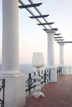 Kartell Kabuki Floor Lamp Outdoor, White -Gubi Furni Sales kartell kabuki floor lamp outdoor 2
