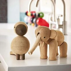 Kay Bojesen Elephant Small, Oak -Gubi Furni Sales kay bojesen elephant oak 10