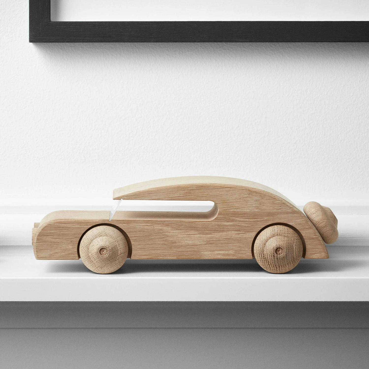 Kay Bojesen Automobil Sedan 27 Cm, Oak 4 Kay Bojesen Automobil Sedan 27 Cm, Oak - Image 2