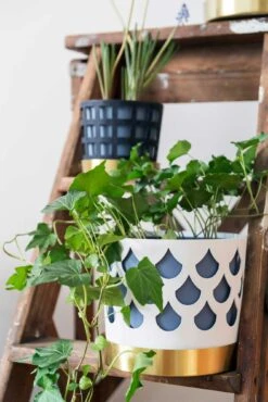 Klong Trio Flowerpot Medium Square, Blue 13 Klong Trio Flowerpot Medium Square, Blue -Gubi Furni Sales klong trio flowerpot square blue 5