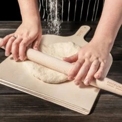 Kockums Jernverk Pizza Peel Wood, 40x29 Cm -Gubi Furni Sales kockums jernverk pizza peel wood 40x29 cm 1