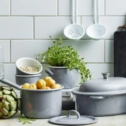 Kockums Jernverk Saucepan 2,3 L, Grey -Gubi Furni Sales kockums jernverk saucepan 23 l 3