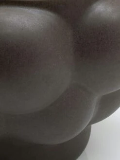 Balloon 04 Vase 32 Cm, Mud Brown -Gubi Furni Sales louise roe balloon 04 vase 32 cm 11