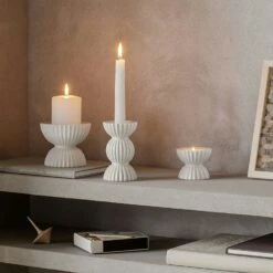 Lyngby Porcelæn Tura Candlestick 14 Cm, White -Gubi Furni Sales lyngby porceln lyngby tura ljusstake h14 vit 5