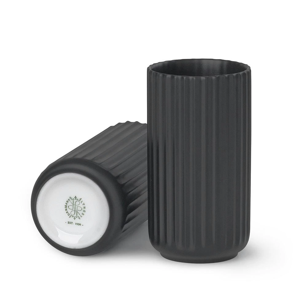 Lyngby Porcelæn The Lyngby Vase 15 Cm, Black 3 Lyngby Porcelæn The Lyngby Vase 15 Cm, Black
