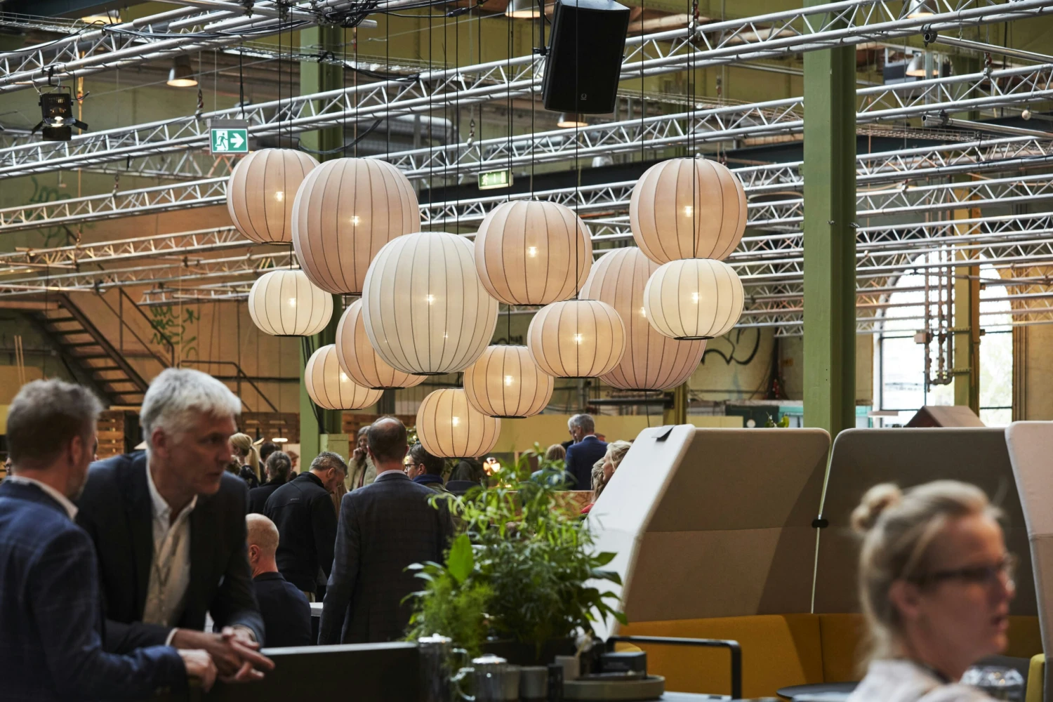 Knit-Wit Pendant Oval 57 Cm, Sand Stone 8 Knit-Wit Pendant Oval 57 Cm, Sand Stone - Image 6