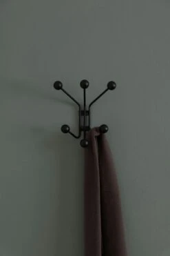 Maze Bill XS Hanger, Black 10 Maze Bill XS Hanger, Black -Gubi Furni Sales maze bill xs hanger 31