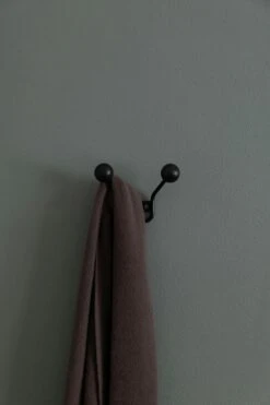 Maze Bill XXS Hook, Black -Gubi Furni Sales maze bill xxs hook 23