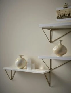 Maze Pythagoras Shelf XS, White/Matte Brass -Gubi Furni Sales maze pythagoras shelf xs 9