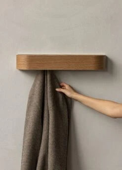 Menu Epoch Clothes Hanger 50 Cm, Natural Oak 13 Menu Epoch Clothes Hanger 50 Cm, Natural Oak -Gubi Furni Sales menu epoch clothes hanger 50 cm 4