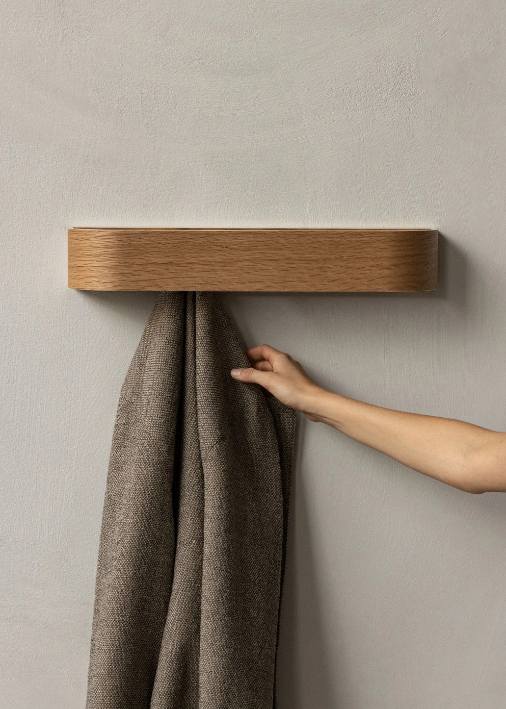 Menu Epoch Clothes Hanger 50 Cm, Natural Oak 8 Menu Epoch Clothes Hanger 50 Cm, Natural Oak - Image 6