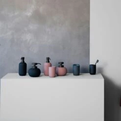 Mette Ditmer Lotus Toothbrush Holder, Black -Gubi Furni Sales mette ditmer lotus toothbrush holder 8