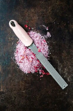 Microplane Premium Classic Zester, Pink 11 Microplane Premium Classic Zester, Pink -Gubi Furni Sales microplane premium classic zester 46