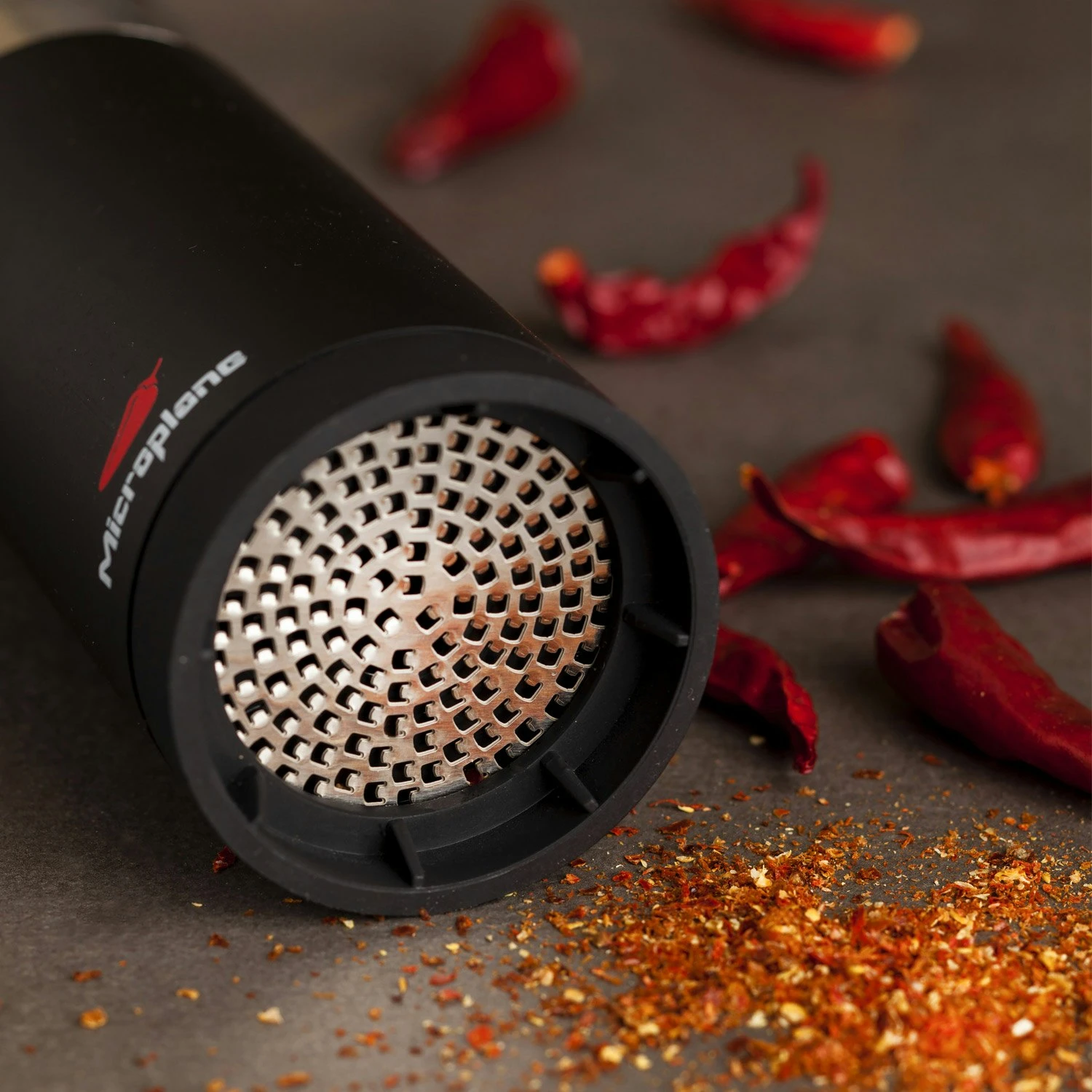 Microplane Spice Mill Chili, Black 6 Microplane Spice Mill Chili, Black - Image 4