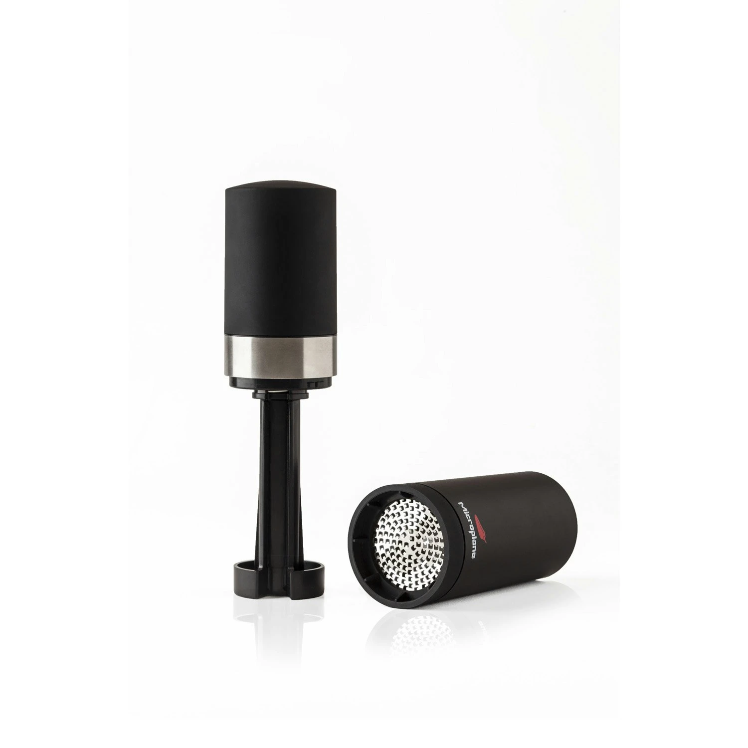 Microplane Spice Mill Chili, Black 5 Microplane Spice Mill Chili, Black - Image 3