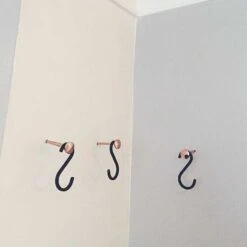 S-Hook Hanger 5-pcs, Black -Gubi Furni Sales nomess copenhagen s hook hanger 5 pcs 1 2