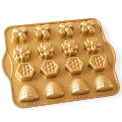 Nordic Ware Busy Bee Baking Tin