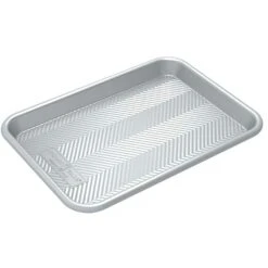 Nordic Ware Prism Quarter Baking Tin 22x30 Cm
