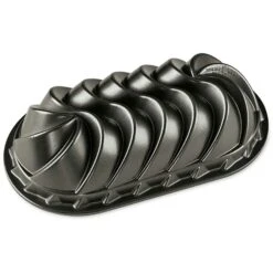 Nordic Ware Heritage Bundt Pan