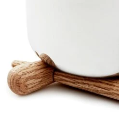 Normann Copenhagen Timber Trivet, Oak -Gubi Furni Sales normann copenhagen timber trivet oak 3
