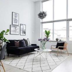 OX Denmarq O Coffee Table Ø80 Cm, Brass Frame/White Marble 9 OX Denmarq O Coffee Table Ø80 Cm, Brass Frame/White Marble -Gubi Furni Sales ox denmarq o coffee table 80 cm brass frame marble 3