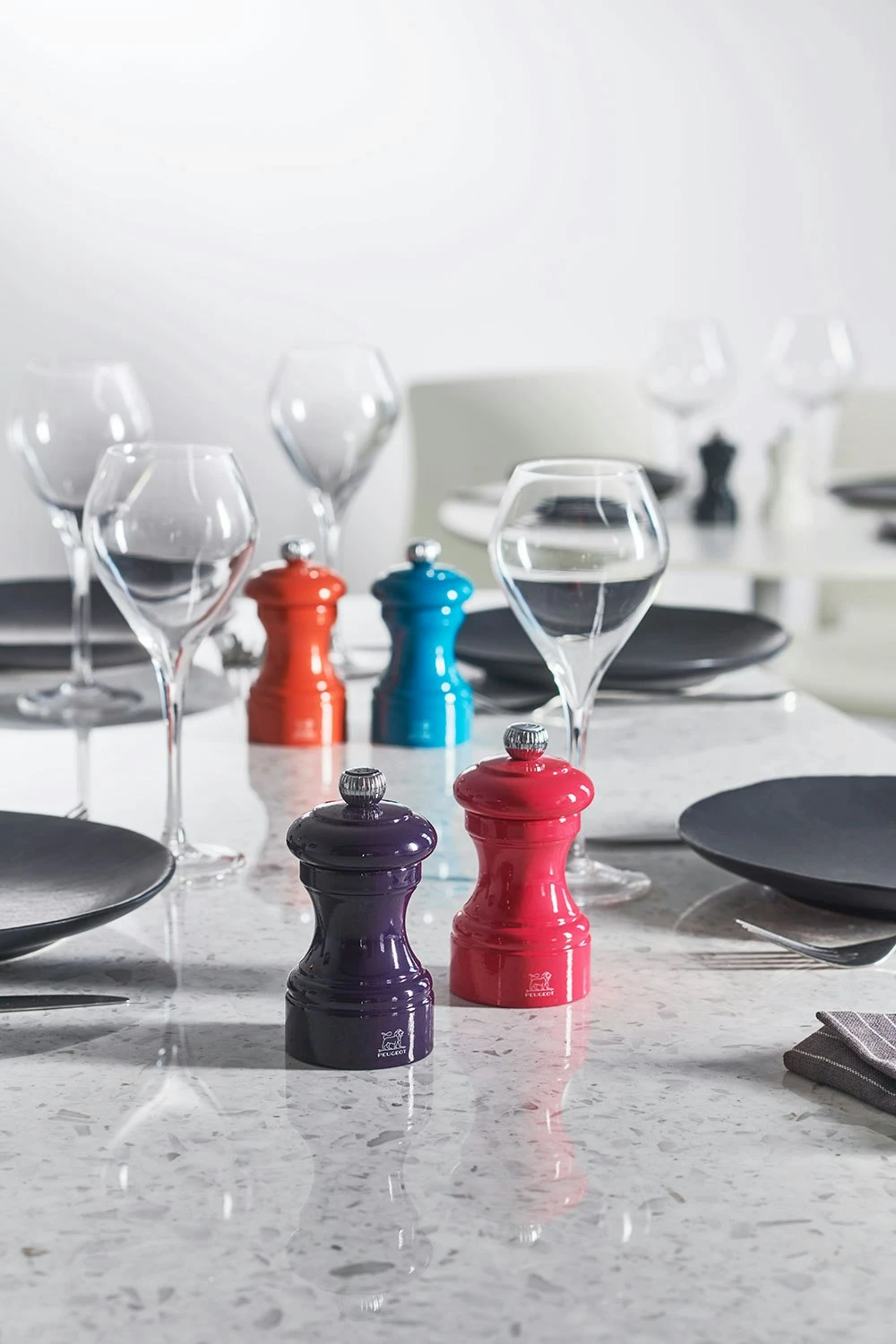 Peugeot Bistro Pepper Mill 10 Cm, Pearl Grey 6 Peugeot Bistro Pepper Mill 10 Cm, Pearl Grey - Image 4