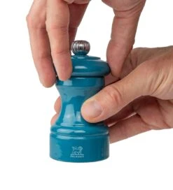 Peugeot Bistro Salt Mill 10 Cm, Pacific Blue -Gubi Furni Sales peugeot bistrorama salt mill red passion 10 cm 23