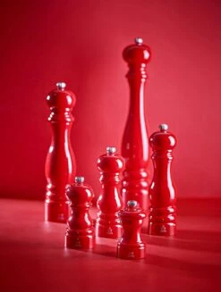 Peugeot Paris U'Select Pepper Mill Passion Red, 40 Cm -Gubi Furni Sales peugeot paris uselect moulin poivre laque rouge passion 5 3