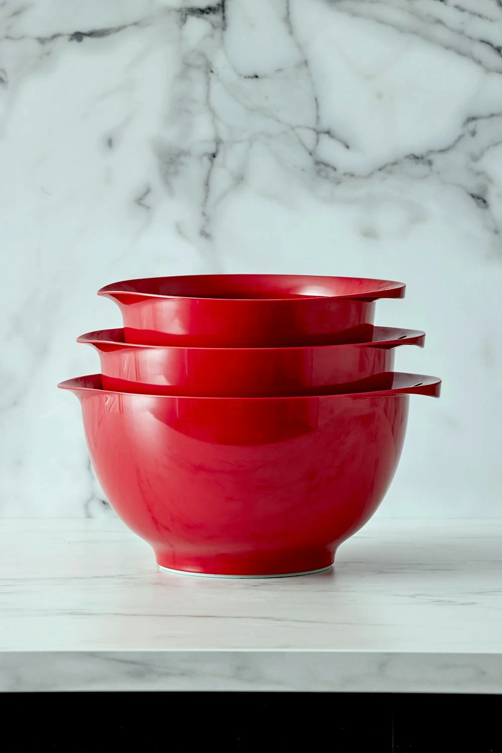 Rosti Victoria Bowl Red, 2 L 4 Rosti Victoria Bowl Red, 2 L - Image 2